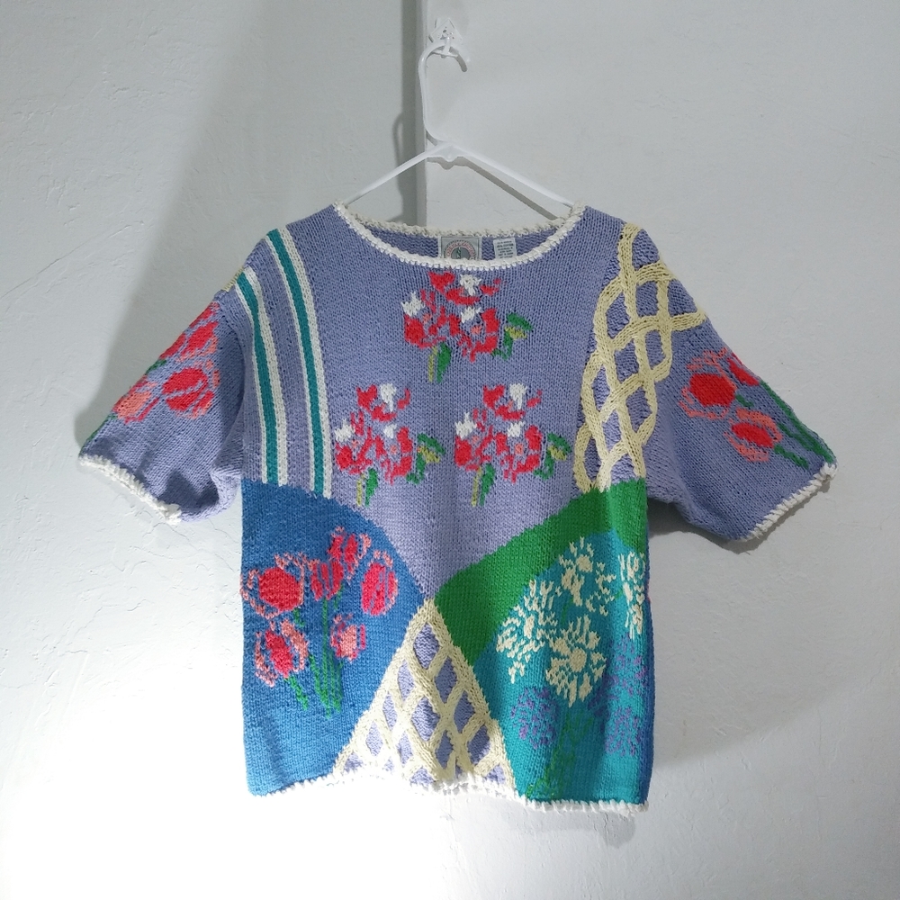 Capeisle knitters  by hand Floral crochet knit